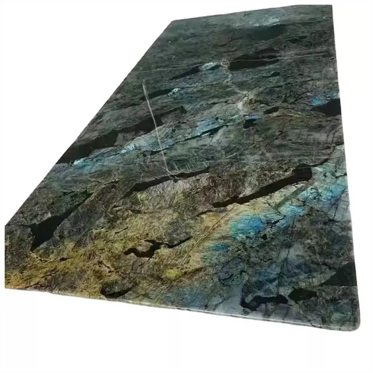 Labradorit modri granitni pulti